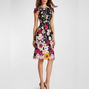 Rickie Freeman For Teri Jon | 3D Floral Applique Lace Knee-Length Dress